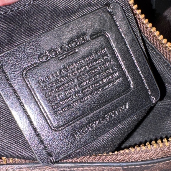 Coach Dark Brown and Black Shoulder Bag - Picture 8 of 10